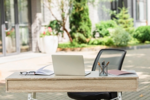 Télétravail: 7 conseils pour aménager un bureau extérieur