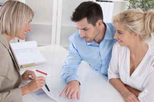 How to Prepare for Your First Meeting With Your Broker