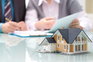 The Pros and Cons to Consider Before Breaking a Mortgage Contract