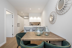 Sous-sol sombre : comment le rendre lumineux et accueillant?