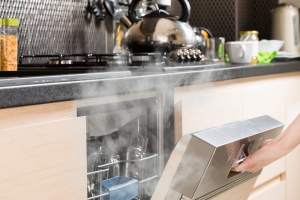Votre lave-vaisselle sent-il mauvais? Voici nos astuces infaillibles