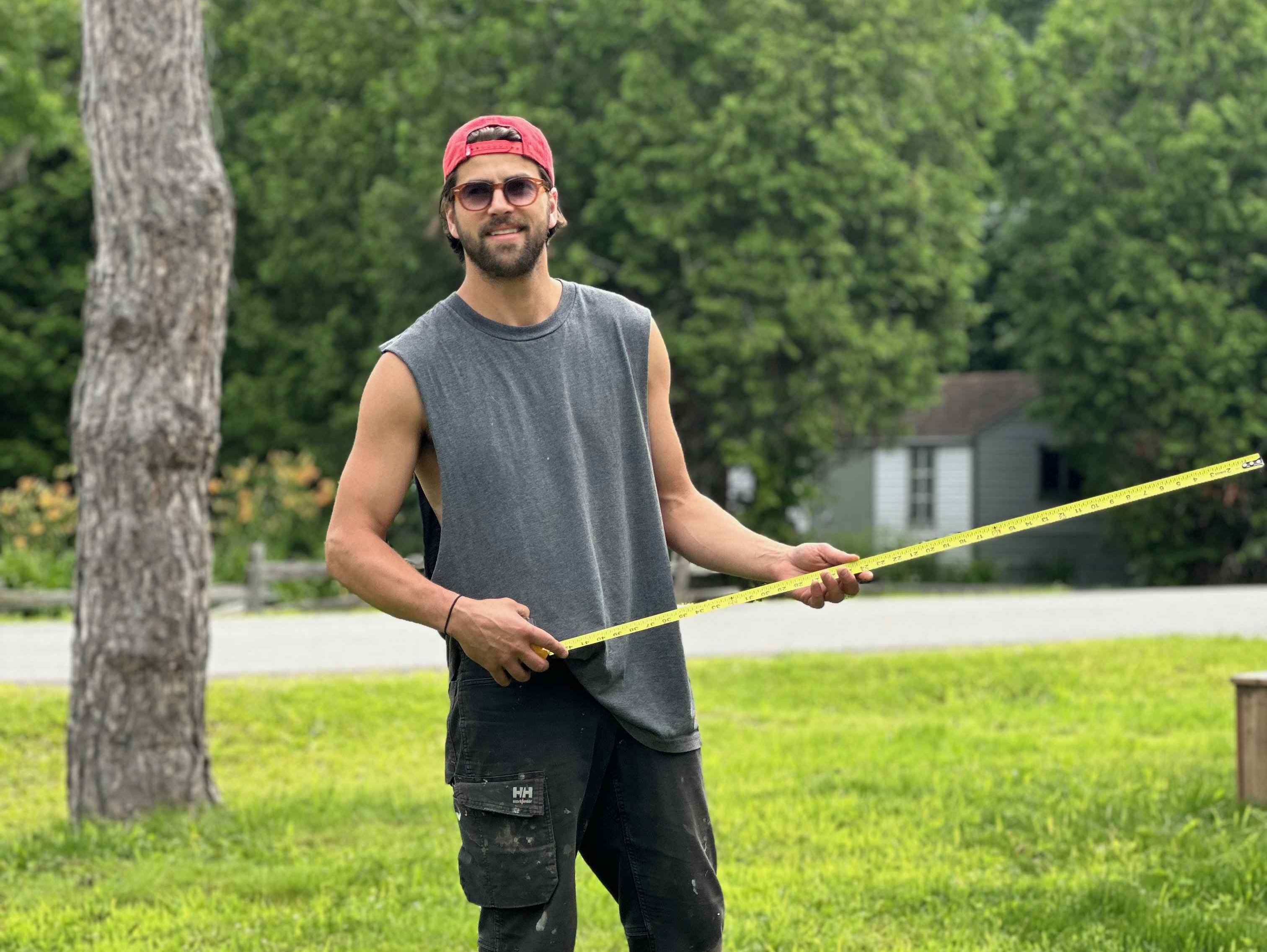 Prendre les mesures et élaborer le plan (Photo : Sansdrick Lavoie)