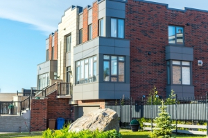 Signs of a Well-Managed Condominium Building… and Signs of Underlying Problems