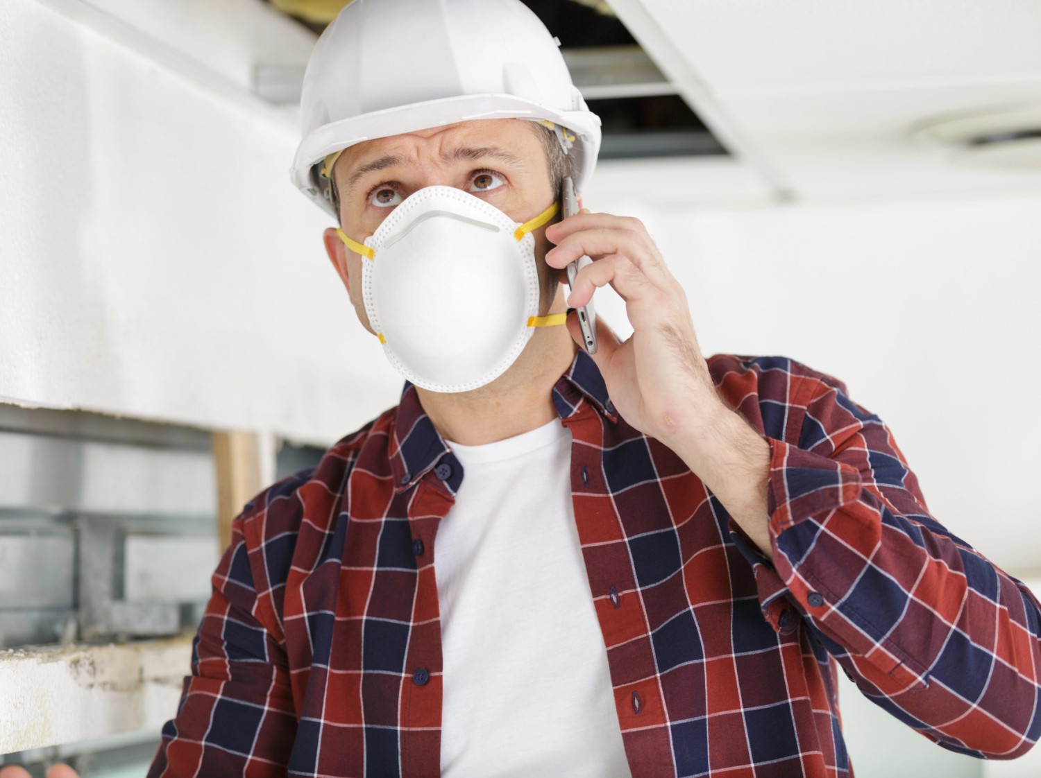 Amiante ou vermiculite contaminée dans votre maison : quoi faire ?