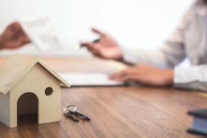 The Set-by-Step Process of Selling a Home with a Real Estate Broker