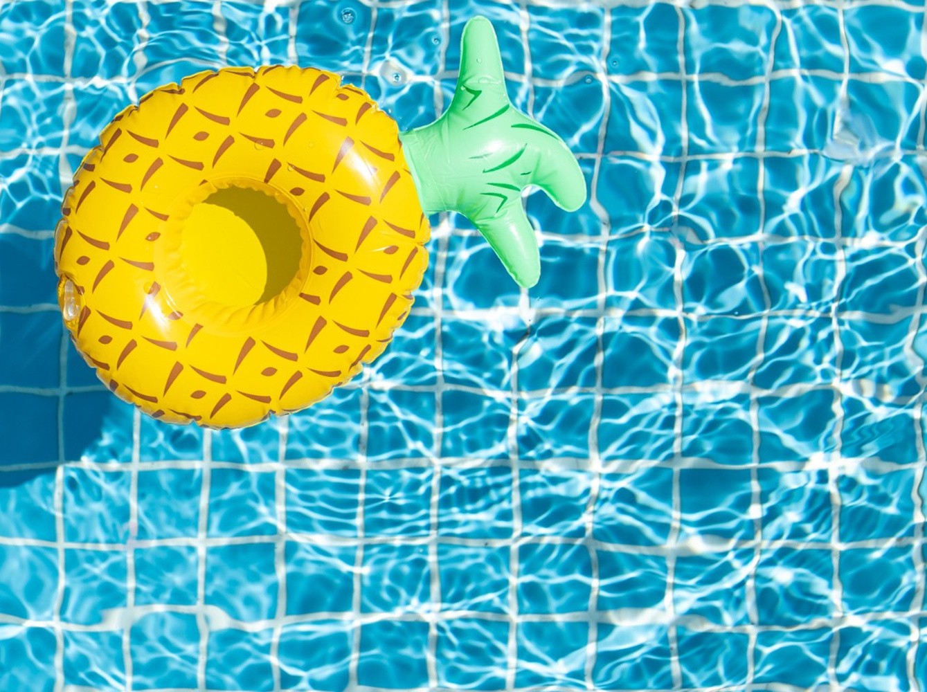 Ouvrir sa piscine à Sherbrooke : conseils pour un été bien préparé.